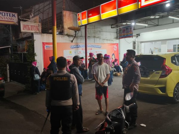 Kapolsek Citamiang Polresta Sukabumi Pimpin Sapu Bersih ,Keresahan Warga Tak Beri Celah Geng Motor dan Begal Patroli Skala Besar hingga Subuh.
