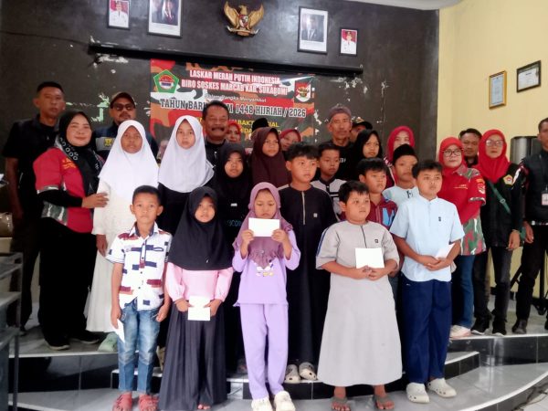 Dalam Rangka Menyambut Tahun Baru Islam 1448 H LMPI Biro Soskes marcab kabupaten Sukabumi Gelar Bakti Sosial Santunan Anak Yatim dan Lansia.
