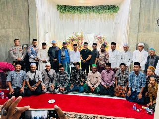 Masyarakat Gampong Sungai Pauh Pusaka Peusijuk Geuchik Terpilih, Tgk.Dahlan, Ini Pesan Pj.Geuchik, Saifullah.