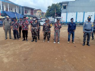 MEMPERINGATI HUT KE.81DI LAPANG KECAMATAN PABUARAN