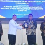 PEMKAB SUKABUMI TERIMA HIBAH DARI .KPK.BUPATI"AMANAH YANG HARUS DIKELOLA DENGAN BAIK DAN BERMANFAAT"T