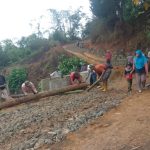 Warga dusun batu layang Gotong royong perbaiki Gorong -gorong secara swadaya masyarakat