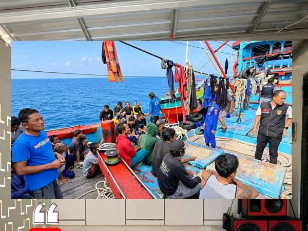 DIGEGERKAN CUMAH GARA.GARA BAGI IKAN HASIL TANGKAPAN DUA ABK TEWAS DITIKAM REKAN SENDIRI DITENGAH LAUT JASAD KORBAN DISIMPAN DIKAPAL SELAMA 14 JARI